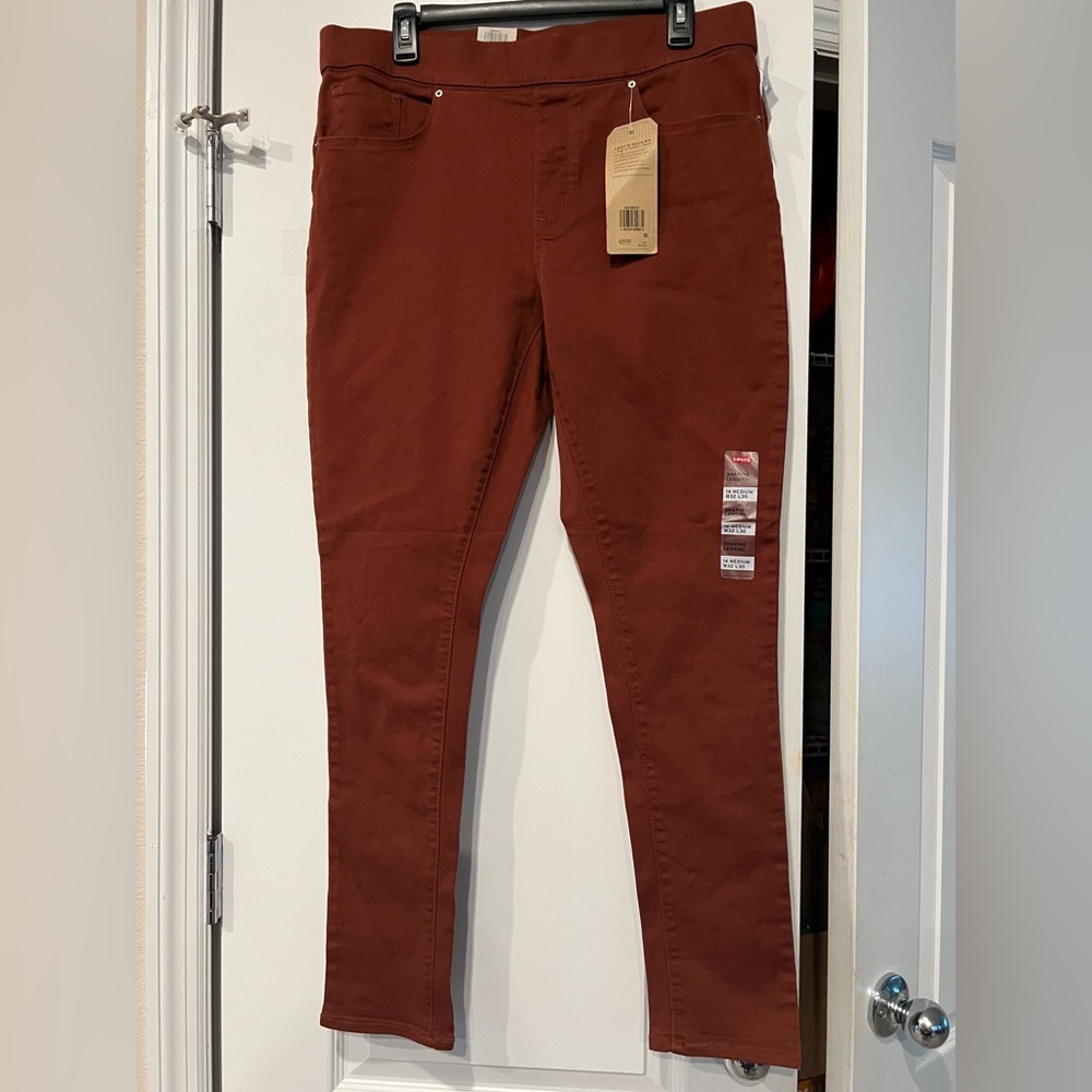 Women's Levi’s Rust colored shaping leggings size 14 Jeans